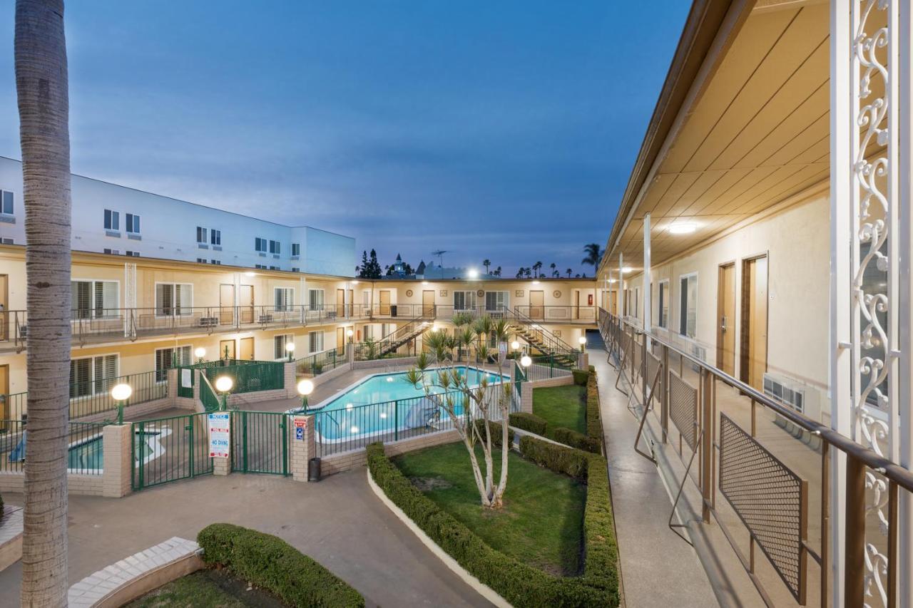 Americas Best Value Inn & Suites Anaheim Luaran gambar